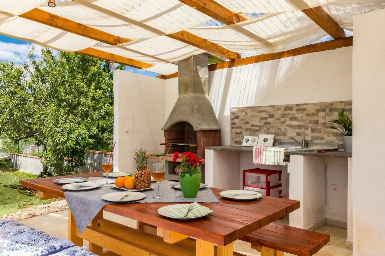 Villa May Tinjan Hırvatistan